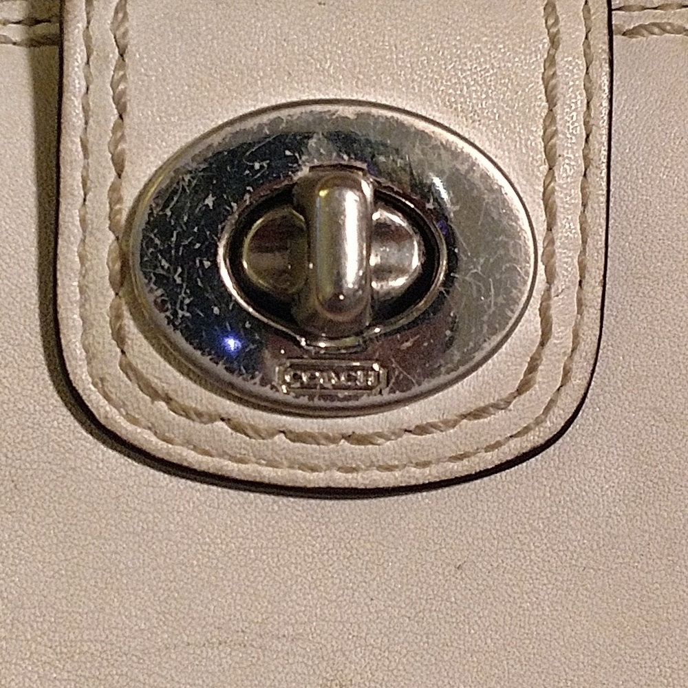 Coach Signature Satchel - Picture 8 of 8